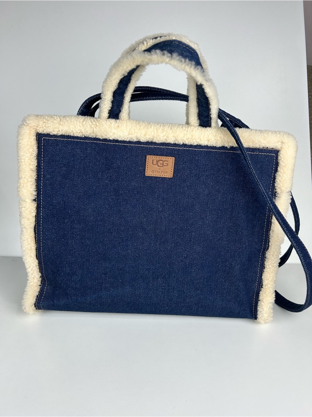 UGG X TELFAR MEDIUM SHOPPER TOTE CROSSBODY DENIM - Picture 2 of 16